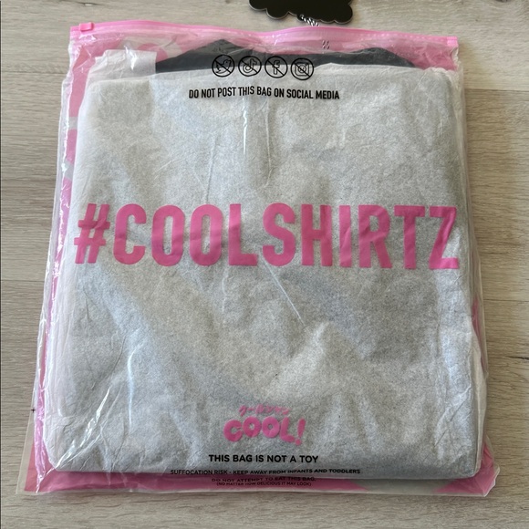 Shirtz Cool Topography Tee Black Large NWT IN PACKAGE - Picture 8 of 11